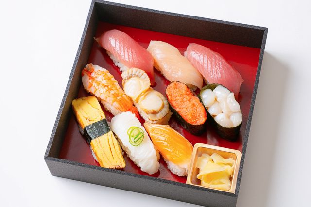 初代伝承 赤酢のシャリ 鮨むらさき（埼玉店）-【熨斗対応可】新月