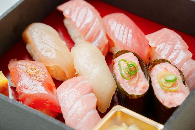 初代伝承 赤酢のシャリ 鮨むらさき（埼玉店）-【熨斗対応可】鮪づくし