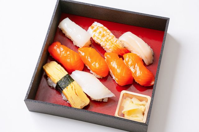 初代伝承 赤酢のシャリ 鮨むらさき（埼玉店）-【熨斗対応可】サーモンいっぱい盛り込み握り