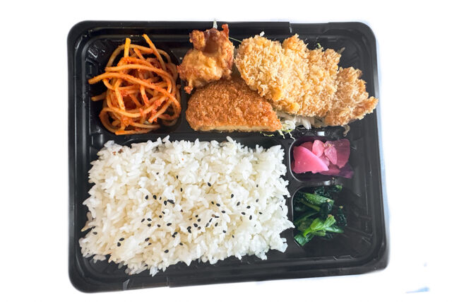 手作り弁当のきのこ-ボリュームヒレカツ＆コロッケ弁当（パスタ）