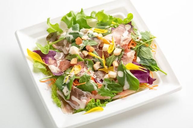 創作ダイニングSAKIGAKE〜オードブル〜-生ハムのシーザーサラダ