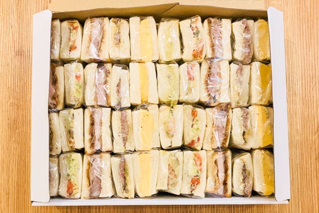 個包装サンドイッチオードブル 40カット5種盛り