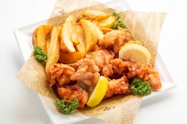 創作ダイニングSAKIGAKE〜オードブル〜-【温まる】とり唐＆フライドポテト（ナチュラルカット）