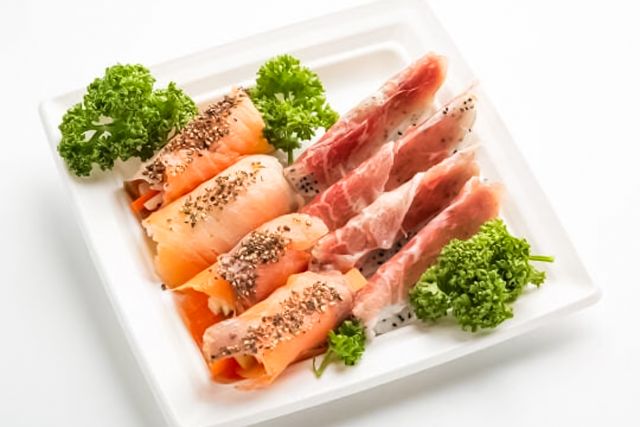 ドラゴン生ハム＆スモークサーモンピクルスロール