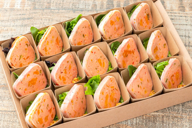 SUSHI＆FINGERFOOD 彩紙箱〜アヤカミバコ〜DELI（東京店）-こだわりの田舎風ミートパテ