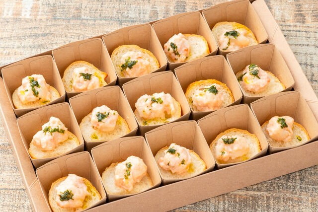 SUSHI＆FINGERFOOD 彩紙箱〜アヤカミバコ〜DELI（東京店）-タラモカナッペ