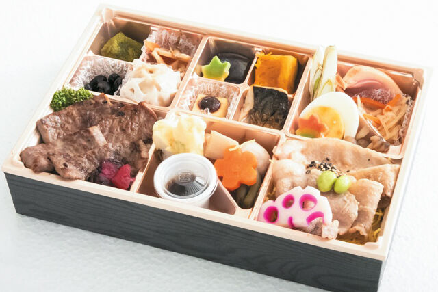 肉懐石 大かわ-牛ロースと豚の生姜焼き弁当