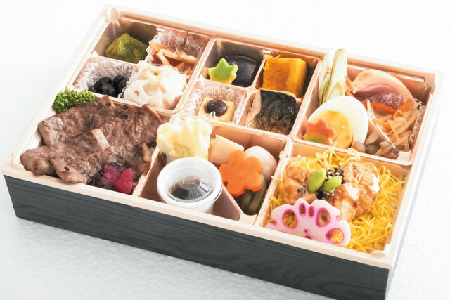 肉懐石 大かわ-牛ロースと鶏の照り焼き弁当