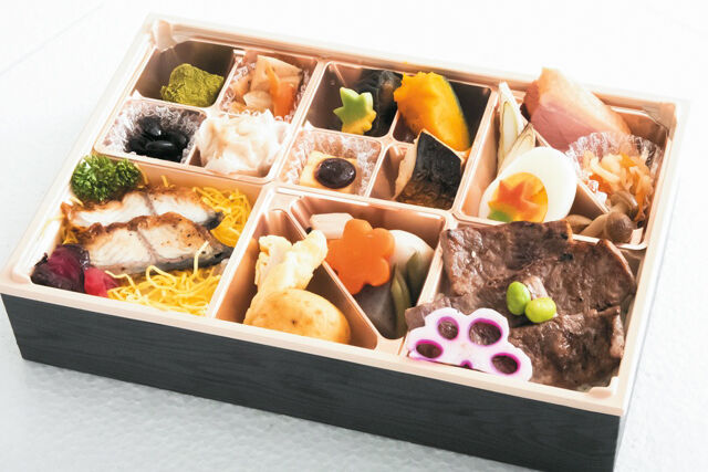 肉懐石 大かわ-牛ロースとうなぎ弁当