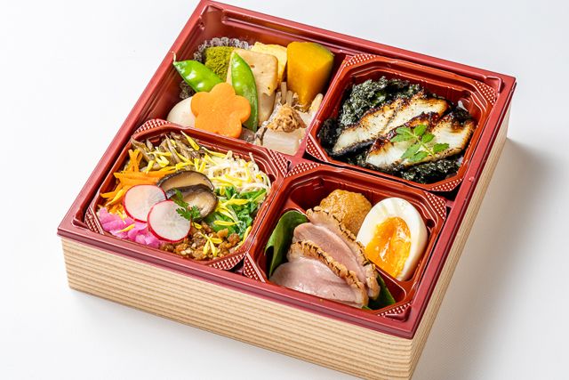 肉懐石 大かわ-鰻のひつまぶし風ごはんと二色そぼろ五菜升めし〜鴨あぶり焼き〜