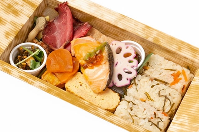 折詰割烹 最魚-ぷちぷちイクラと旨味したたるローストビーフ御膳