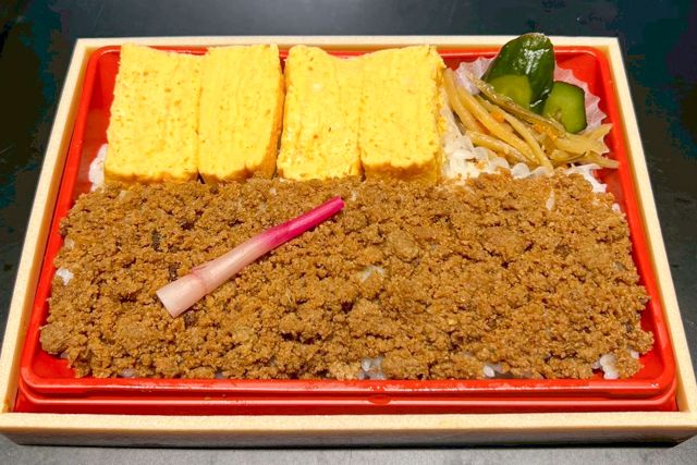 eggg-鶏そぼろだし巻き弁当