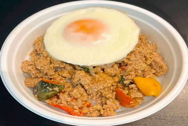 ガパオ丼