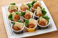 タンドリーチキンつき！スパイシービーフカレー【ナン】セット