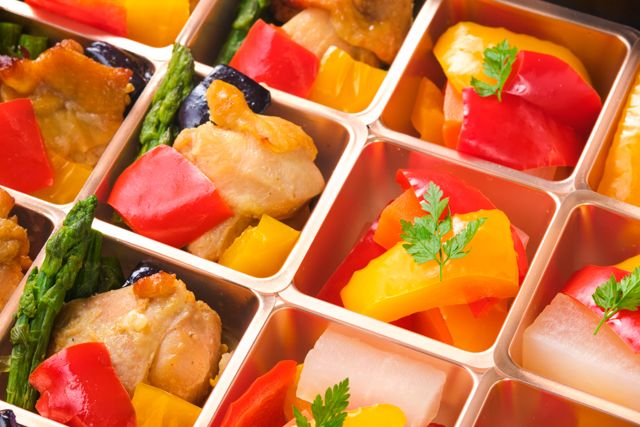 国産鶏と野菜のグリル＆彩り野菜のピクルス