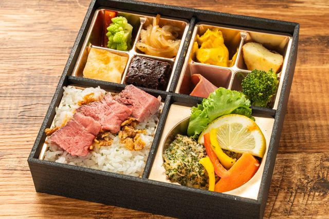 ～クラリネット〜 白身魚の香草パン粉焼き洋幕の内 香ばしさが増した厳選熟成ステーキ重