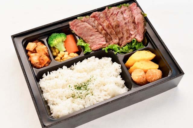 肉匠おかむら-黒毛和牛カットステーキ弁当