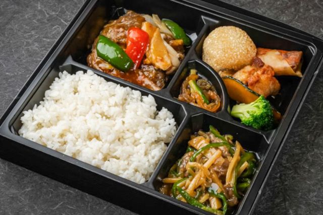 東京ムスリム飯店-国産牛肉のオイスターソース御膳
