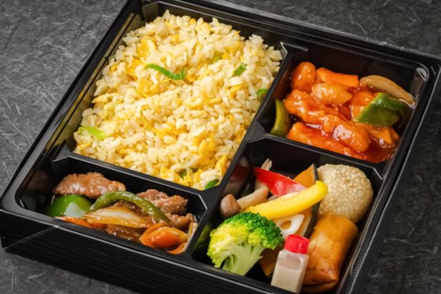 白身魚の甘酢あんかけと牛肉オイスターソース御膳