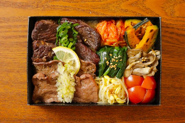 一塊之肉（栃木店）-2種盛り焼肉飯