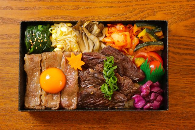 一塊之肉（栃木店）-【ダブル盛り】黒毛和牛すき焼き＆牛ハラミ焼肉飯