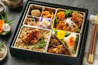 四川 style 秦（しん）-【熨斗対応可】司馬（しば）〜角煮炒飯と油淋鶏と四川麻婆豆腐〜