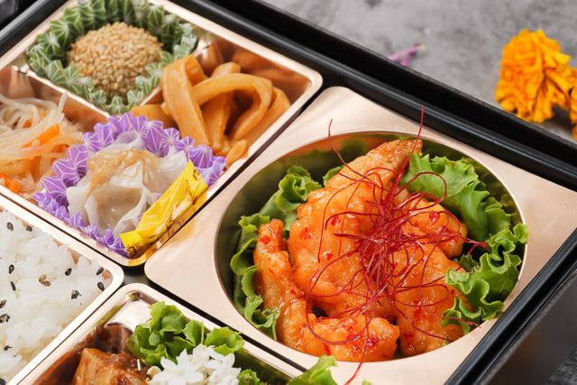 四川 style 秦（しん）-【熨斗対応可】白虎～特製エビチリと四川風麻婆豆腐～