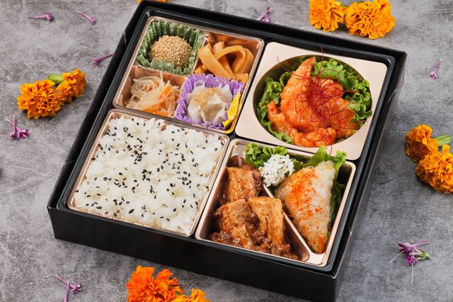 四川 style 秦（しん）-【熨斗対応可】白虎～特製エビチリと四川風麻婆豆腐～