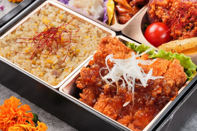 四川 style 秦（しん）-【熨斗対応可】青龍～特製炒飯と黒毛牛ステーキのXO醤ソースと油淋鶏と黒酢酢豚～