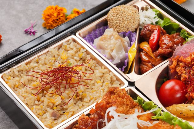 四川 style 秦（しん）-【熨斗対応可】青龍～特製炒飯と黒毛牛ステーキのXO醤ソースと油淋鶏と黒酢酢豚～