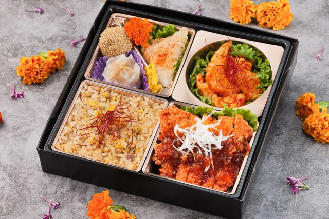 四川 style 秦（しん）-【熨斗対応可】鳳凰～特製炒飯と油淋鶏と海老のエスニックチリソース～