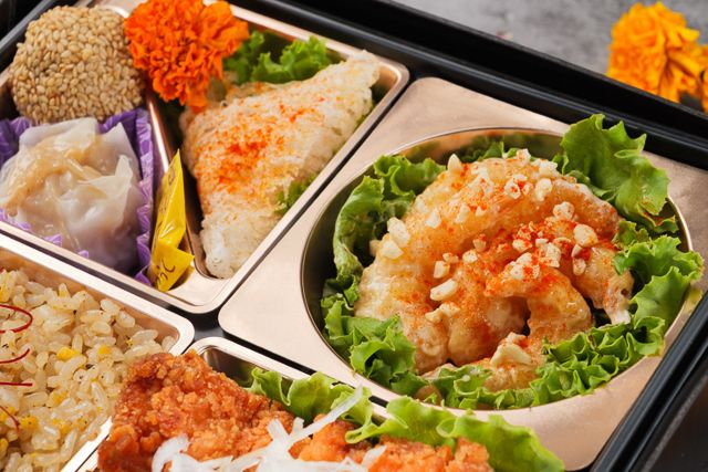 四川 style 秦（しん）-【熨斗対応可】麒麟～特製炒飯と油淋鶏と濃厚海老マヨネーズ～