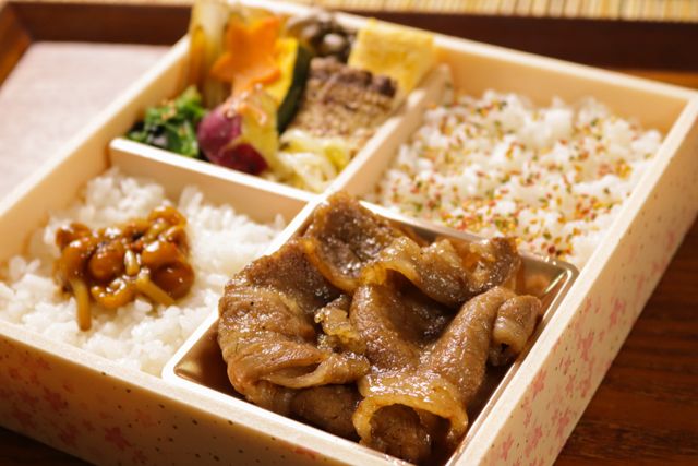 一枚之肉（愛知店）-黒毛和牛すき焼き 吉祥