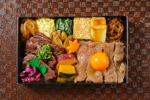 一枚之肉（愛知店）-黒毛和牛すき焼きとハラミ焼肉特撰重