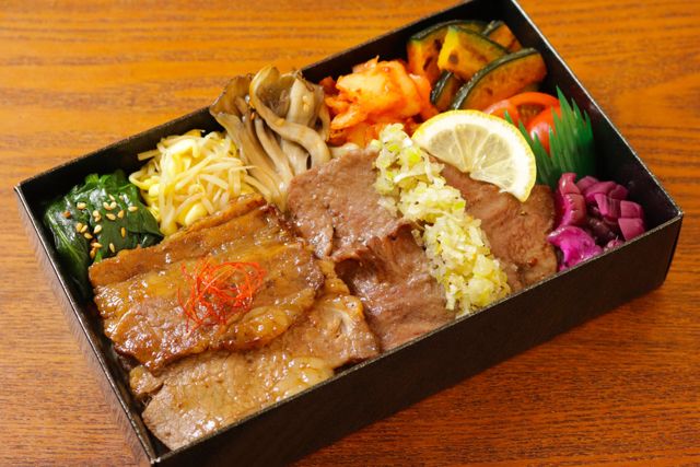 一塊之肉（大阪店）-【ダブル盛り】 牛カルビ＆塩ダレ牛タン飯