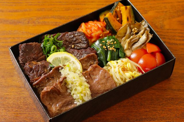 一塊之肉（大阪店）-2種盛り焼肉飯