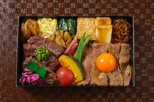 一枚之肉（大阪店）-【夏季限定】 黒毛和牛夏野菜すき焼きとハラミ焼肉特撰重