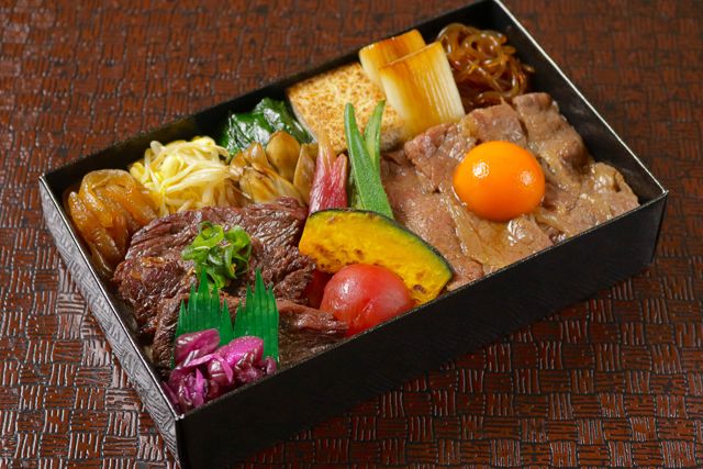 【夏季限定】 黒毛和牛夏野菜すき焼きとハラミ焼肉特撰重