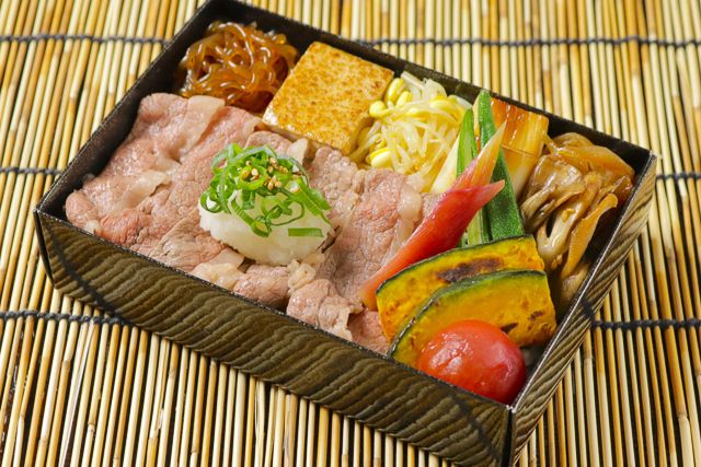 一枚之肉（大阪店）-【夏季限定】 黒毛和牛夏野菜おろし牛しゃぶ重