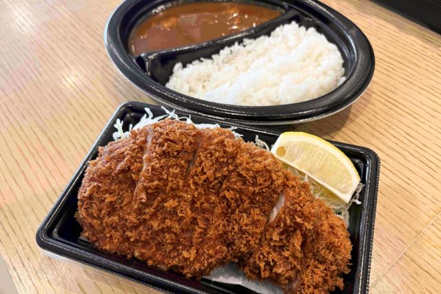 とんかつ檍のカレー屋 いっぺこっぺ西岡店-特上ロースかつカレー