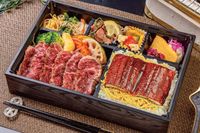 肉福庵-うな弁～鰻の蒲焼きと、ハラミステーキ弁当～