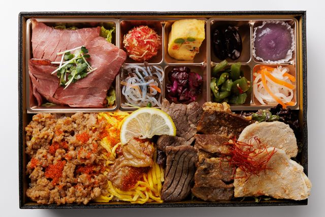 肉懐石 肉匠-プレミアムローストビーフと五種のお肉のおかず満載彩り弁当