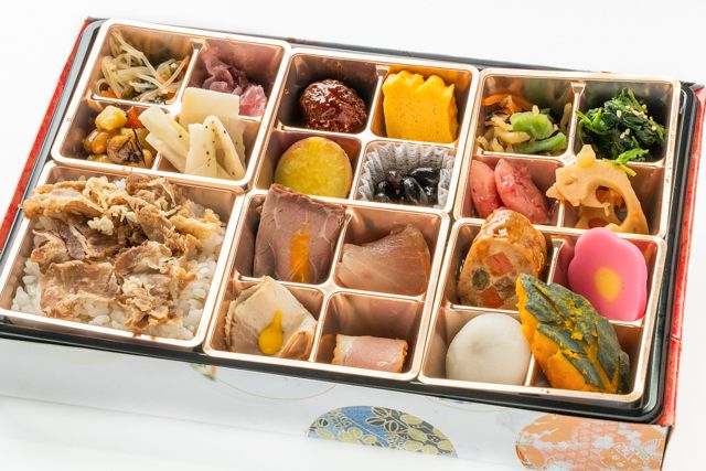 少量多種の健康彩弁当屋 出水-すき焼きごはんの彩弁当