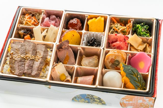 少量多種の健康彩弁当屋 出水-国産ロースステーキの彩弁当