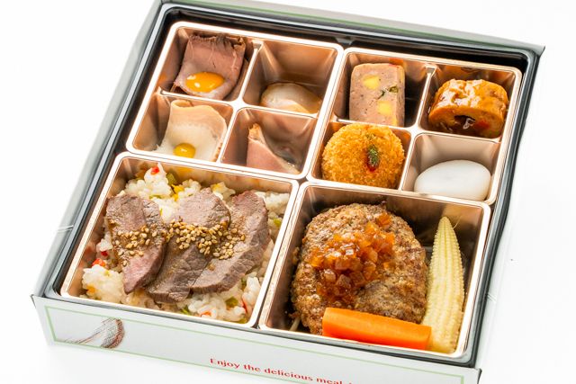 洋食 出水-国産ロースステーキと国産ハンバーグ弁当