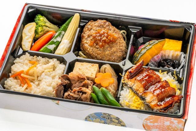洋食 出水-うな重と国産牛ロースすき焼きのグリルハンバーグ弁当