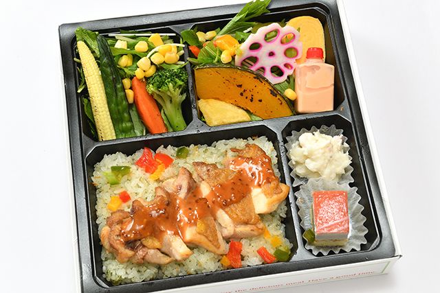 洋食 出水-10種野菜の特製グリルチキン弁当