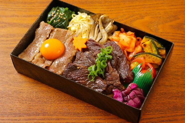 一塊之肉（香川店）-【ダブル盛り】黒毛和牛すき焼き＆牛ハラミ焼肉飯