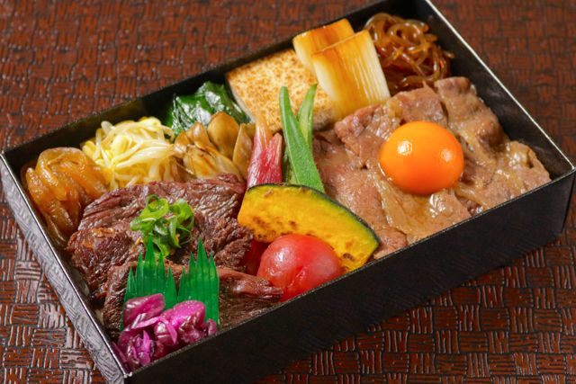 【夏季限定】黒毛和牛夏野菜すき焼きとハラミ焼肉特撰重