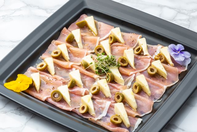 ビュッフェキング（名古屋店）-生ハムとチーズのオードブル